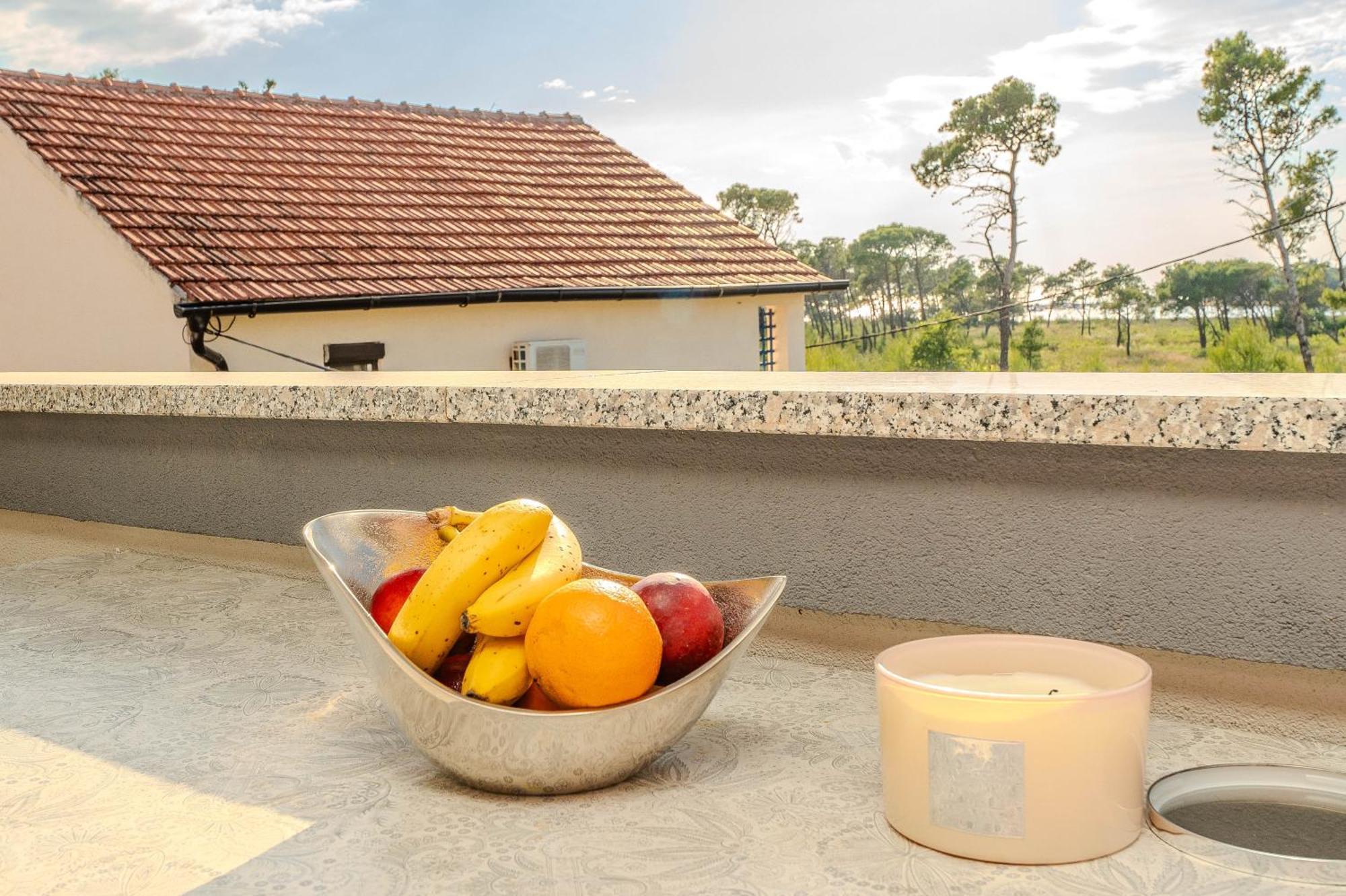 Apartments Dalmatia (Adults Only) Privlaka  Zewnętrze zdjęcie