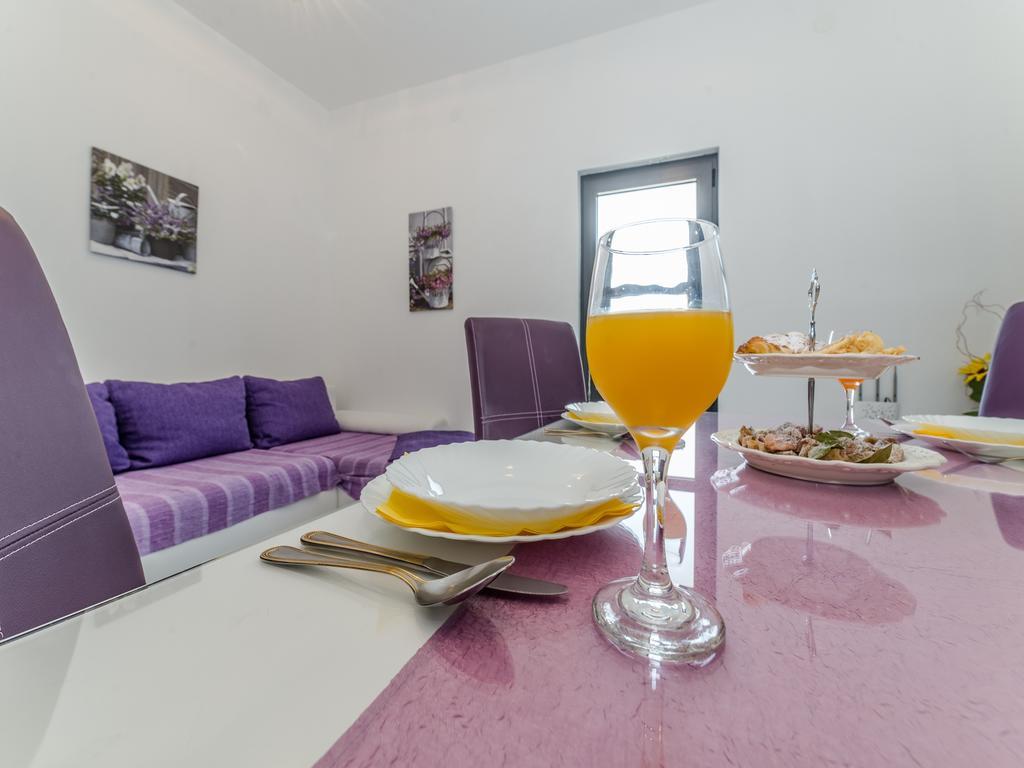 Apartments Dalmatia (Adults Only) Privlaka  Zewnętrze zdjęcie