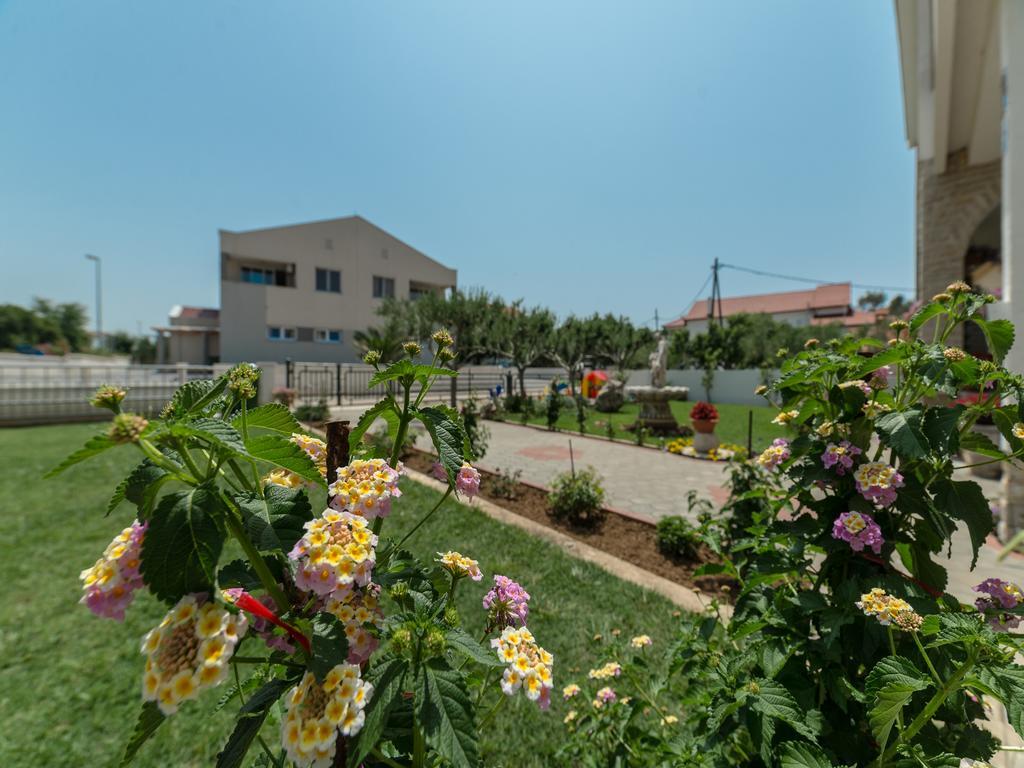 Apartments Dalmatia (Adults Only) Privlaka  Zewnętrze zdjęcie