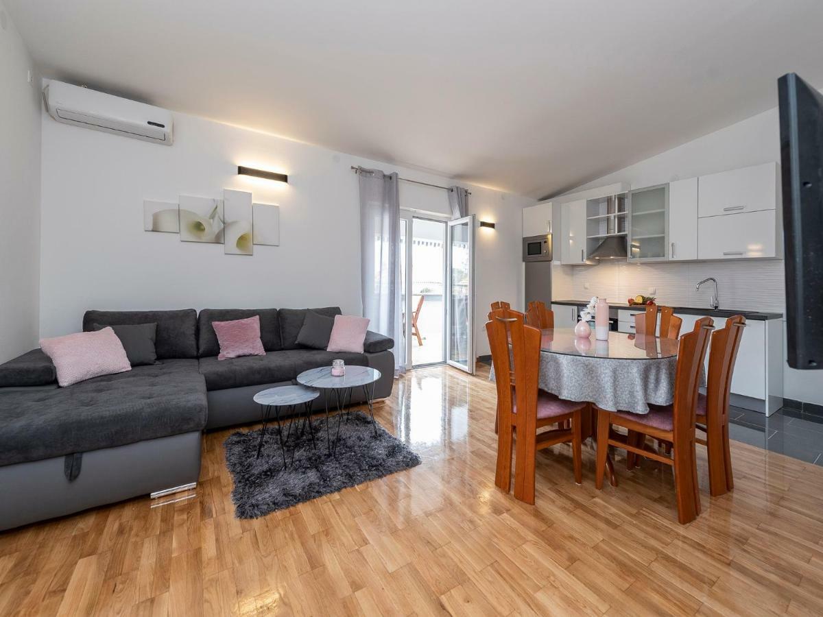 Apartments Dalmatia (Adults Only) Privlaka  Zewnętrze zdjęcie